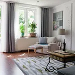 Malwa Apartamento *